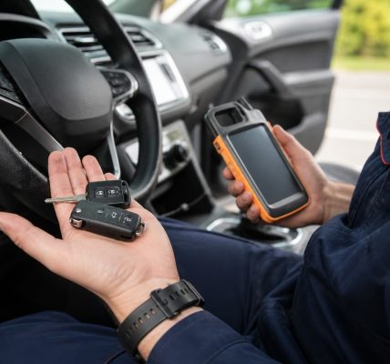 Understanding the Factors Behind Why is car key replacement so expensive?